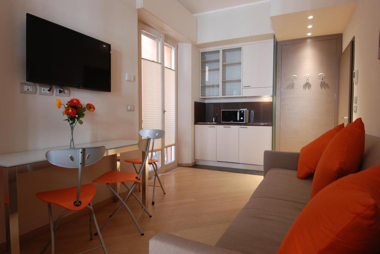 Ur-Nest Piazza Maggiore Bologna Bagian luar foto