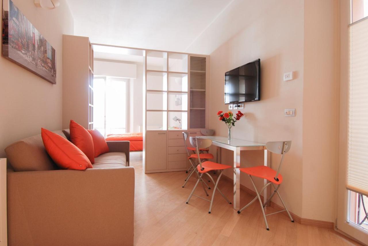 Ur-Nest Piazza Maggiore Bologna Bagian luar foto